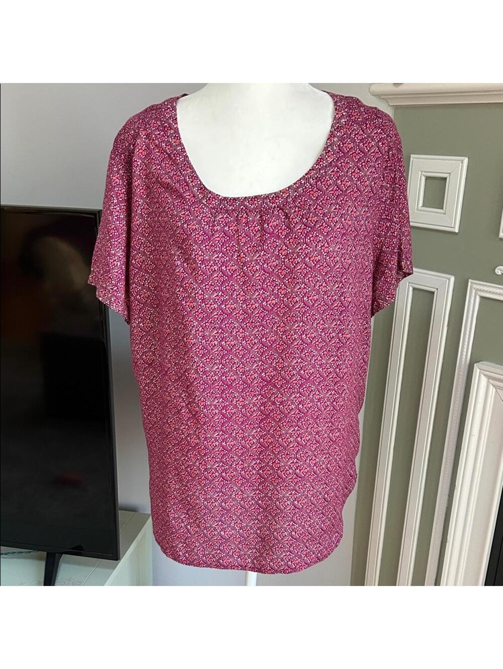 Eddie Bauer Women's Pink Patterned Blouse